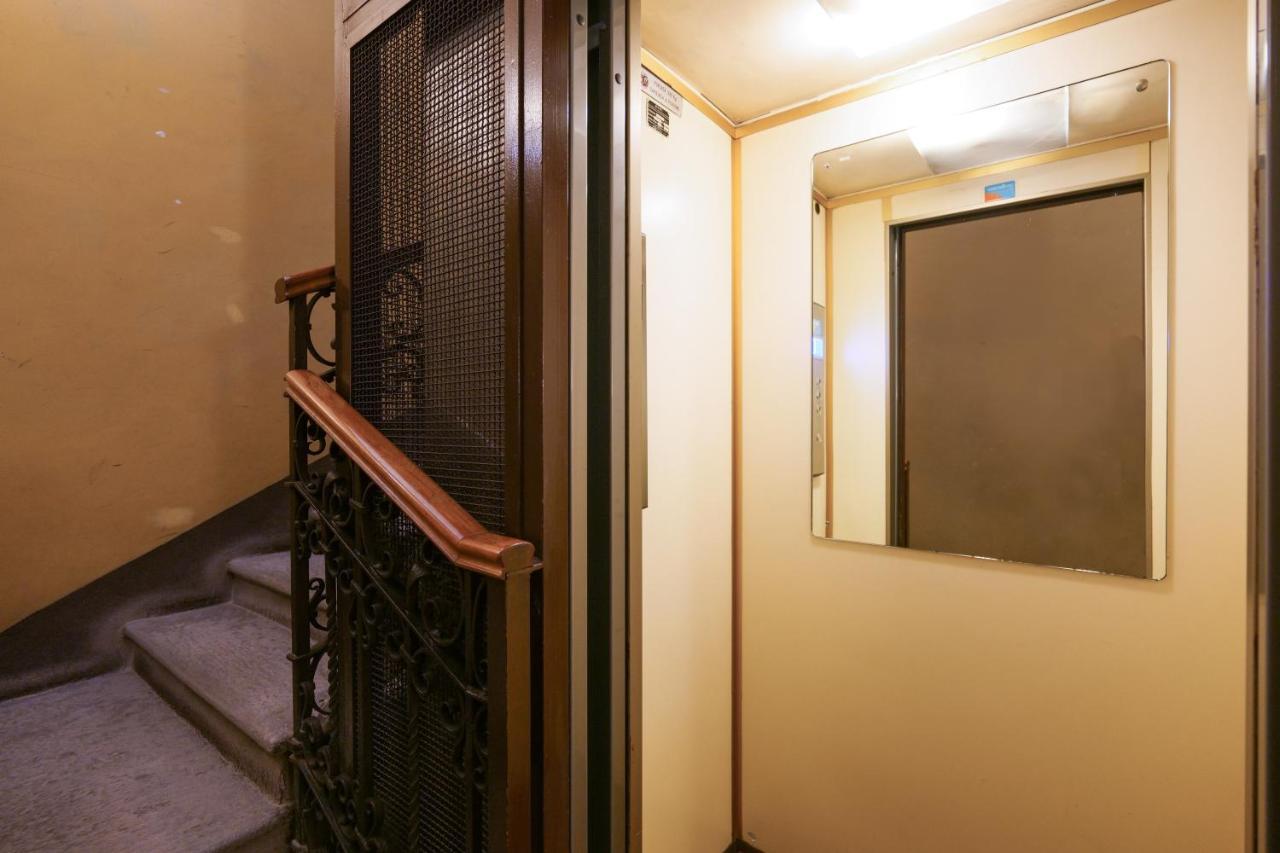 Castello Luxury Apartment - In The Heart Of Milano Eksteriør bilde
